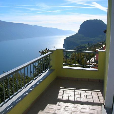 Hotel Panorama E Residence Tremosine Zewnętrze zdjęcie